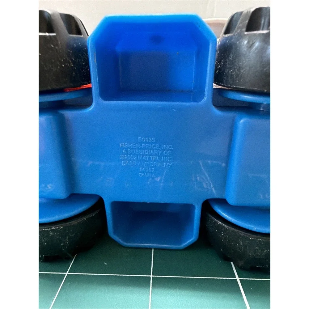 Fisher-Price Little People Red Blue Grey Plastic Dump‎ Truck Toy 2002 Mattel